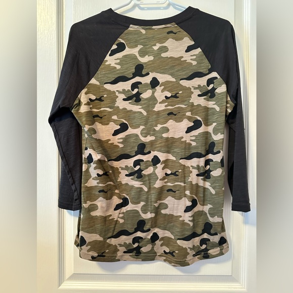 🎈🎈Host Pick🎈🎈 She Outdoor ladies camo top - Picture 3 of 3